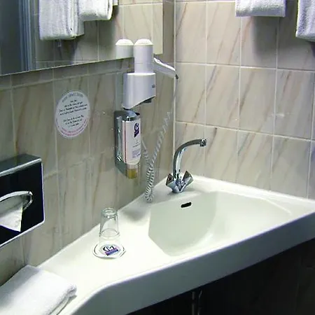 Cityclass Atrium Budget 3*